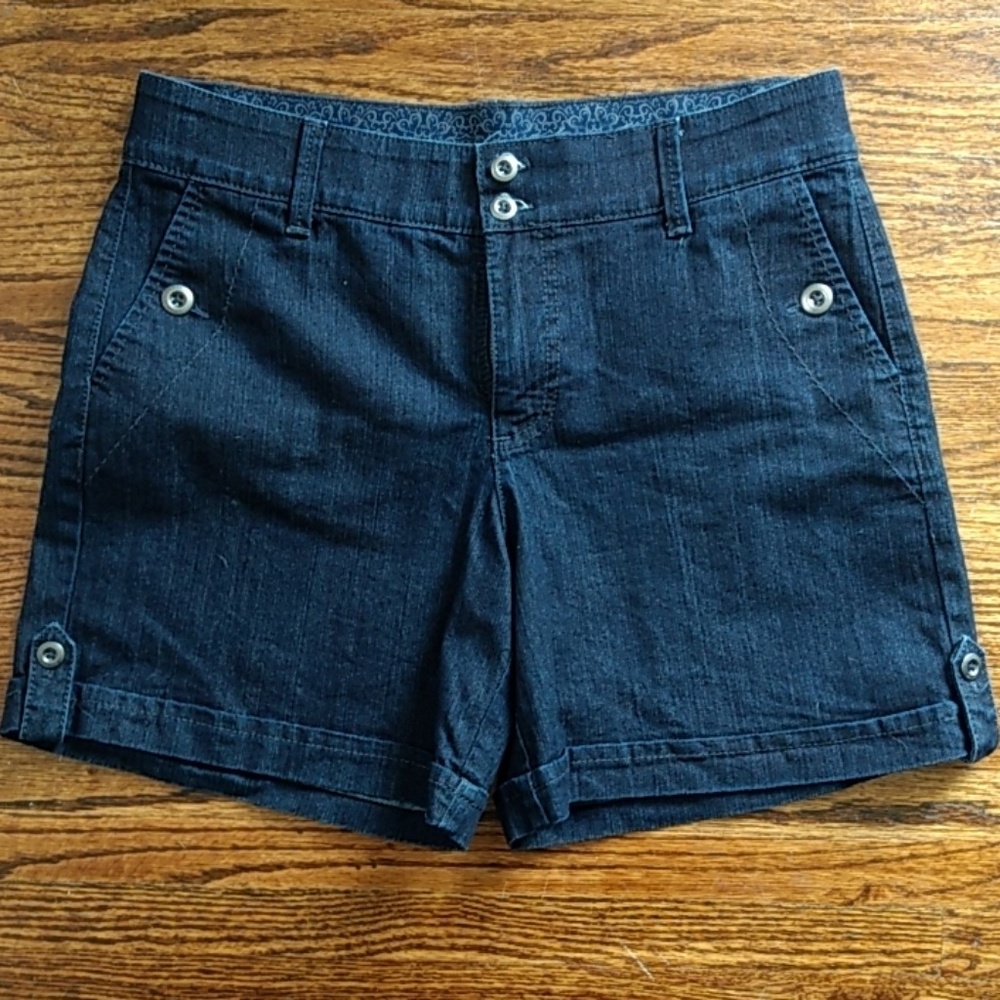 Gloria Vanderbilt Shorts